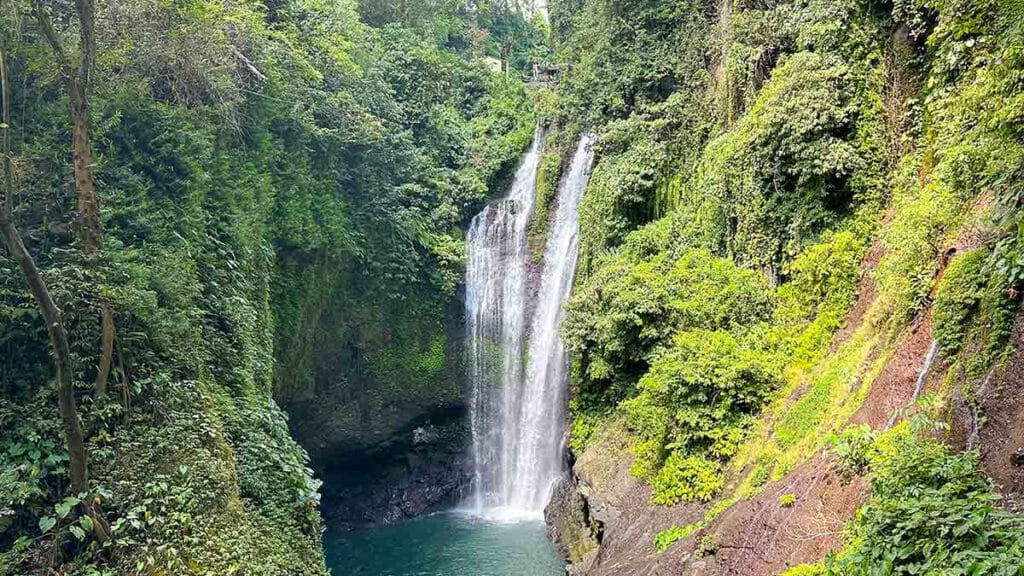 aling aling waterval bali
