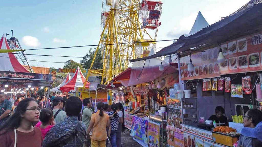 markt met reuzenrad op bali