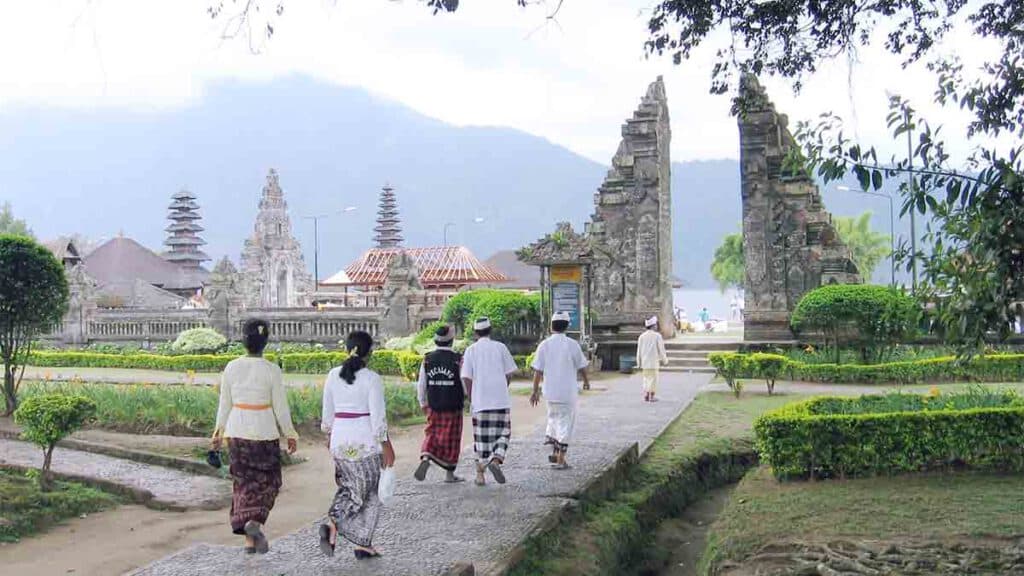 poort naar ulun danu bratan tempel bedugul