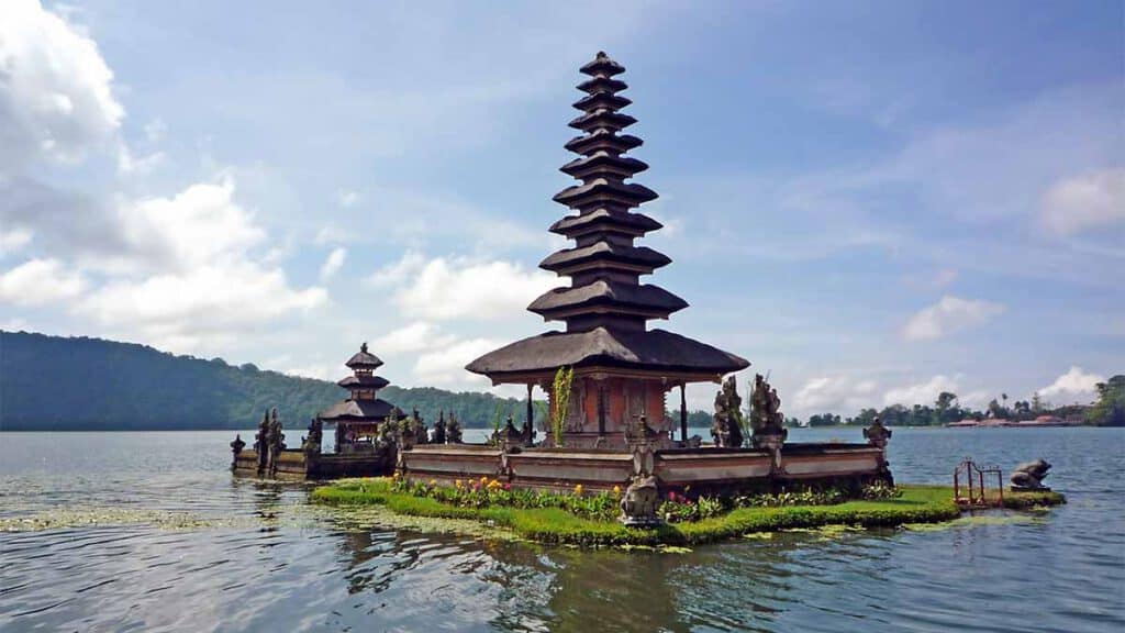 drijvende tempel in bedugul