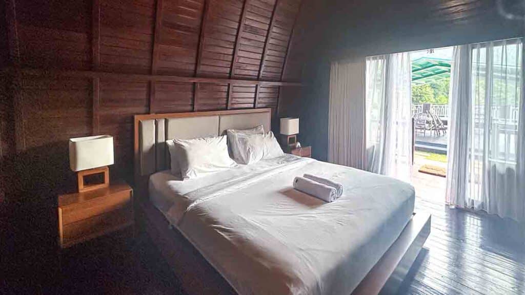 kamer munduk kupang villa