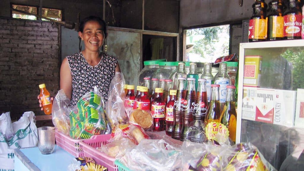 warung in desa tajen