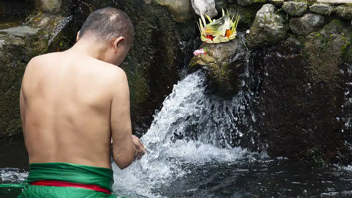 reiniging bij tirta empul