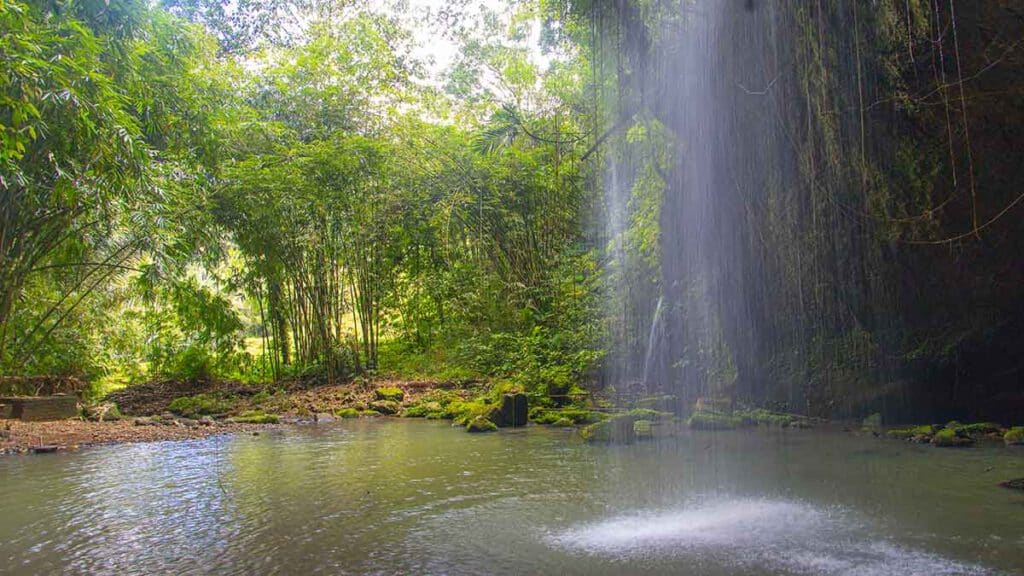 sade waterval bij blimbing