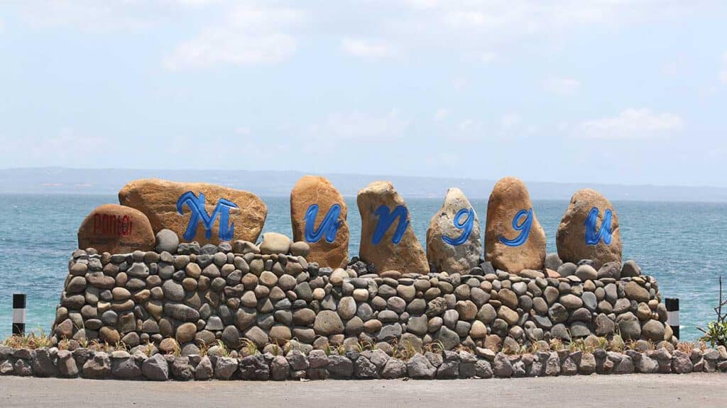 munngu beach