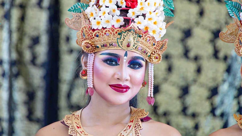 dans in gwk bali