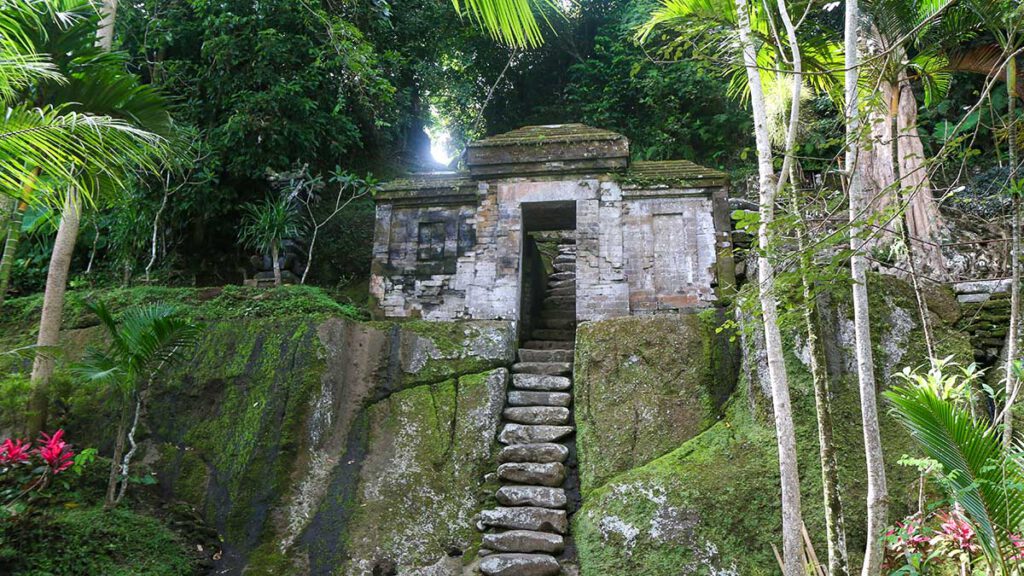 goa garba tempel bij ubud