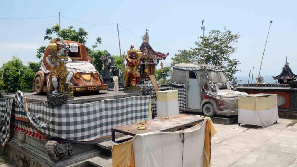 auto tempel nusa penida
