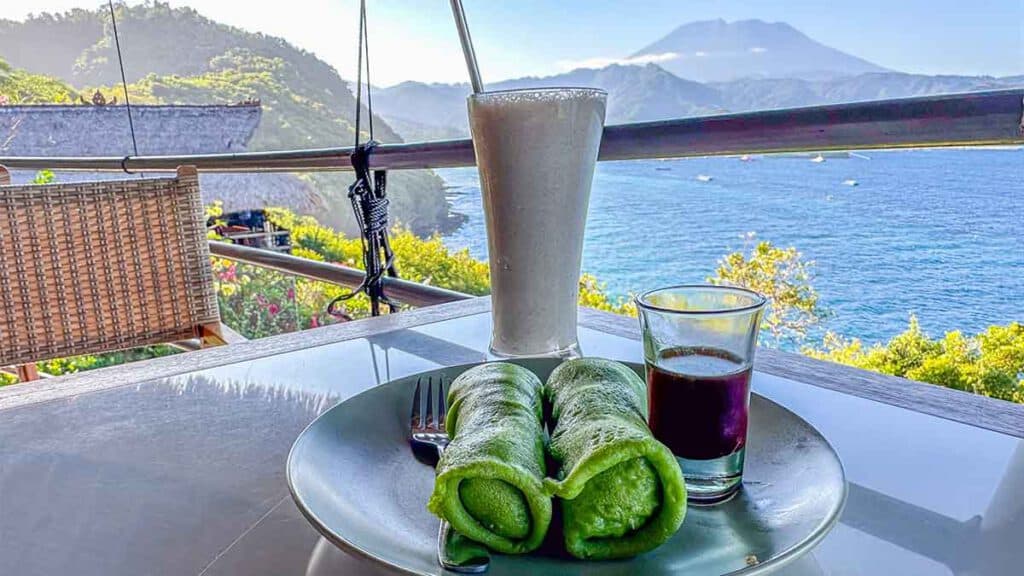 bloo lagoon resort padangbai bali