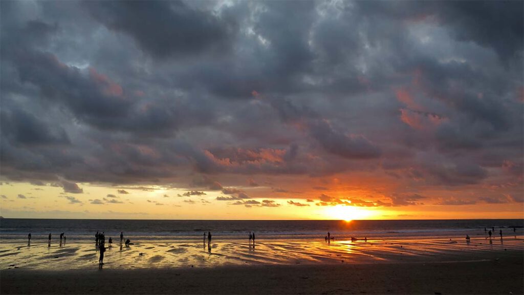 zonsondergang in seminyak