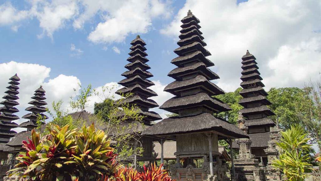 dak van taman ayun tempel